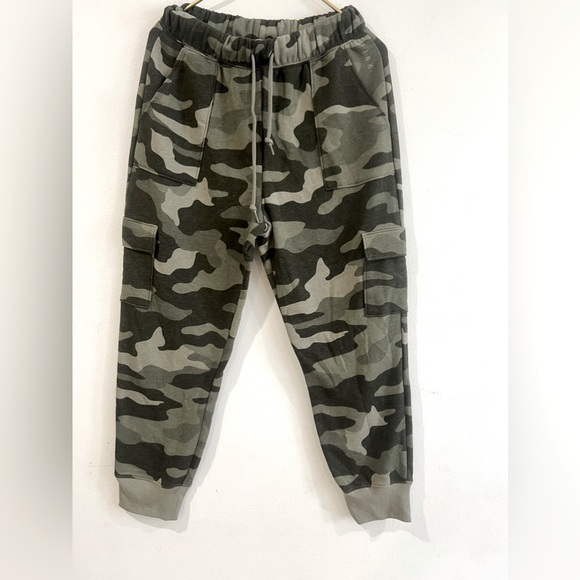 Victoria's Secret Pink Sweatpants
Cargo Jogger Pants Lounge Bottoms size… - Picture 1 of 10